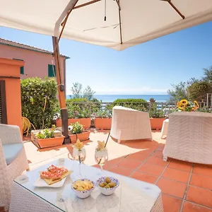 Sardi 3*, Pomonte Italy